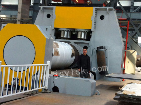 水平下调式卷板机 水平下调式卷板机